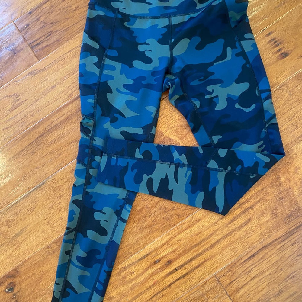 New Balance Blue Camo Camouflage Leggings Athletic pants